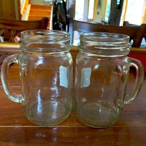 Set of mason jar glasses